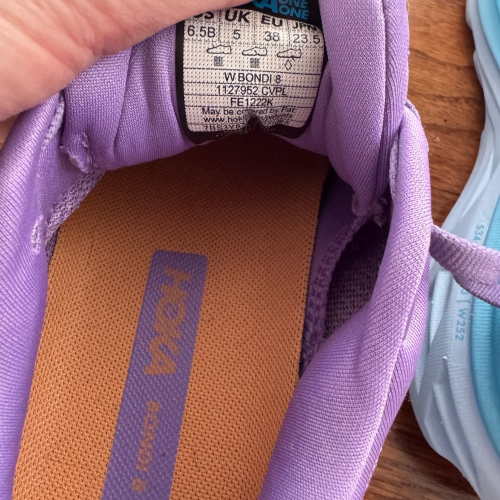 Hoka Sneakers Size 6.5 NWOT Bondi 8 Chalk Violet/Pastel Lilac - Picture 12 of 12